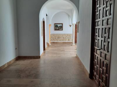 VIVIENDA DESCALZAS. CARMONA