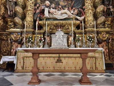 ALTAR IGLESIA DE LA SANTA CARIDAD. SEVILLA