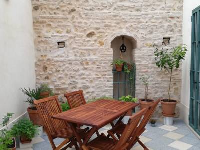 VIVIENDA UNIFAMILIAR. CARMONA